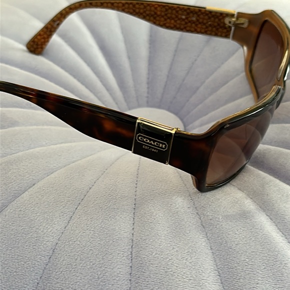 Coach Sunglasses - Picture 2 of 6